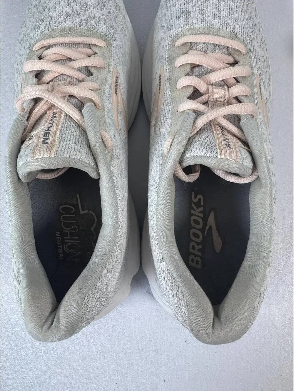 Brooks Cushioned Running Shoes Anthem 2 Neutral Gray Pink Women’s Size 7.5